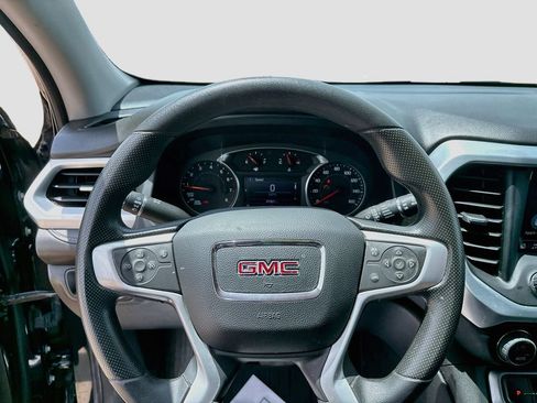 Used 2022 GMC Acadia SLE w/ Driver Convenience Package FWD image 13