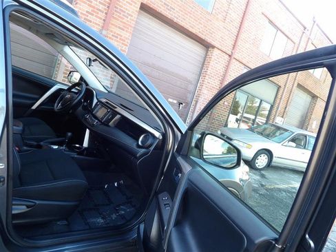 Used 2016 Toyota RAV4 XLE image 12