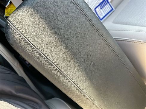 Used 2020 Buick Encore GX Select image 24