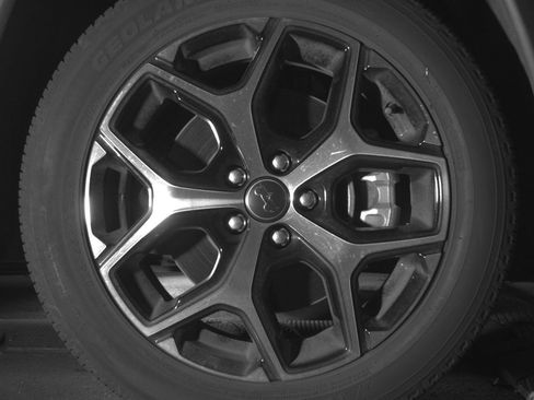 Used 2025 Jeep Compass Limited image 13