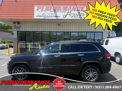 Used 2017 Jeep Grand Cherokee Limited AWD/4WD image 3
