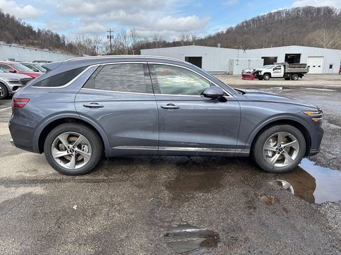 New 2026 Genesis GV70 2.5T Select image 6