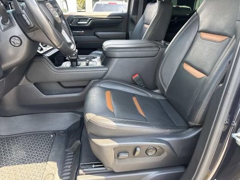 Used 2023 GMC Sierra 1500 AT4 w/ AT4 Premium Package AWD/4WD image 17