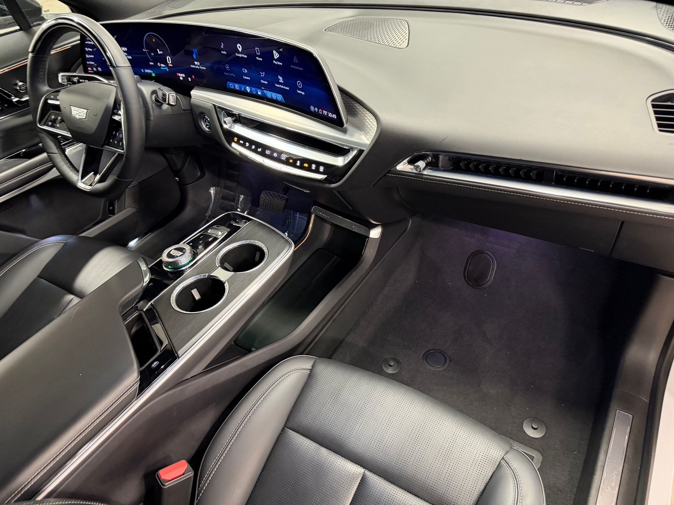 Certified 2024 Cadillac Lyriq Sport RWD image 51