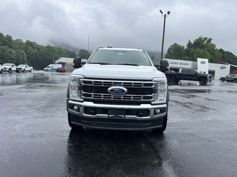 New 2025 Ford F450 XL w/ XL Chrome Package image 2