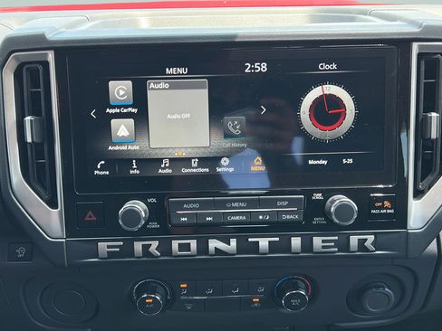 Used 2025 Nissan Frontier SV RWD image 14