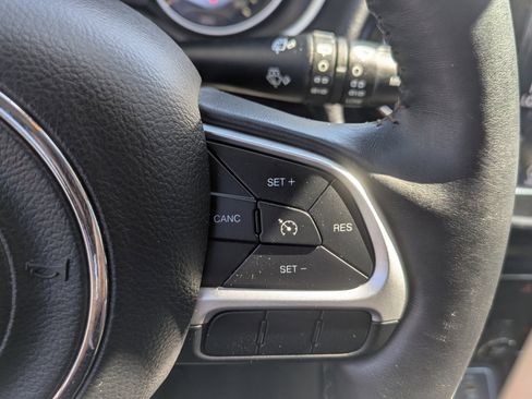 Used 2017 Jeep Compass Limited image 19