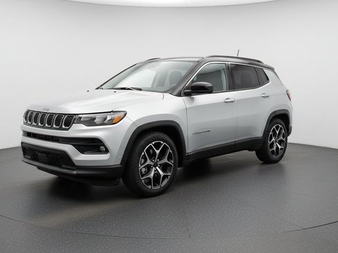 Used 2025 Jeep Compass Limited AWD/4WD image 3