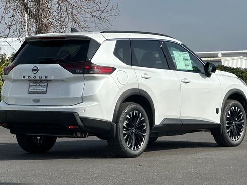 New 2026 Nissan Rogue SV image 4