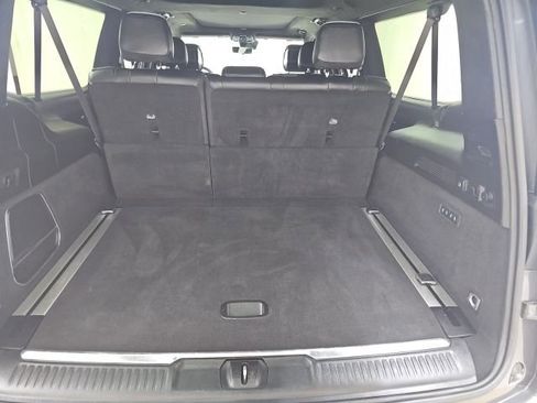 Used 2023 Jeep Grand Wagoneer L Series II image 10