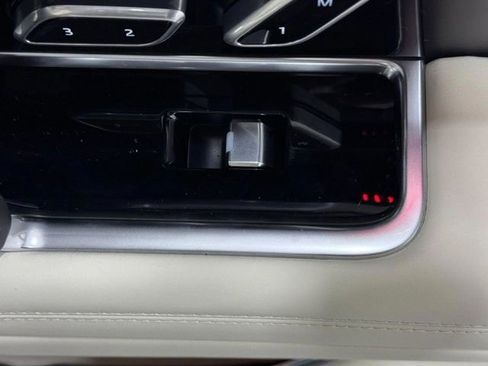 New 2026 Land Rover Range Rover Autobiography AWD/4WD image 21