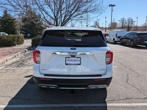 Used 2022 Ford Explorer XLT w/ Equipment Group 202A image 5