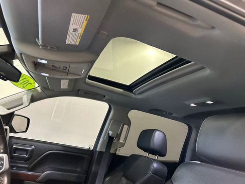 Used 2018 GMC Sierra 1500 SLT image 26