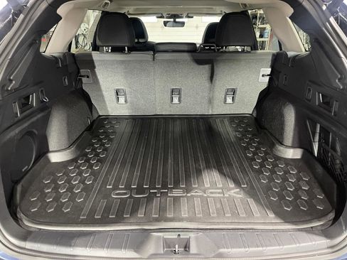 Used 2025 Subaru Outback Onyx Edition image 52