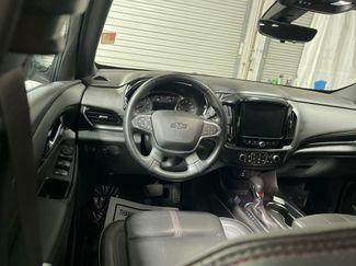Used 2023 Chevrolet Traverse RS FWD video 3