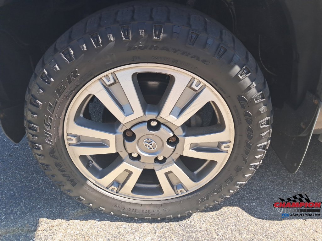 Used 2015 Toyota Tundra Platinum AWD/4WD image 18