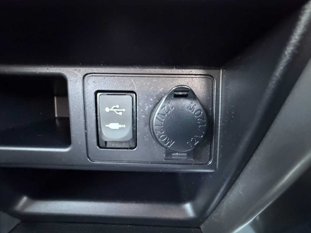 Used 2015 Toyota 4Runner SR5 AWD/4WD image 28