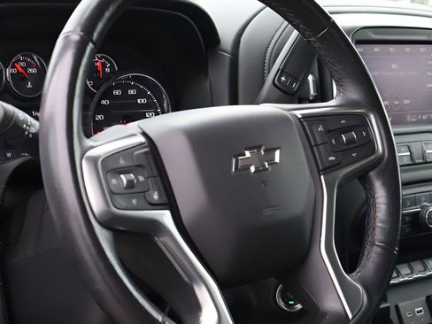 Used 2021 Chevrolet Silverado 1500 LT Trail Boss w/ Convenience Package II AWD/4WD image 21