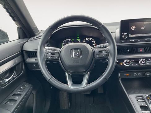 Used 2025 Honda CR-V Sport image 12