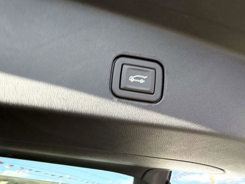 Used 2024 Cadillac Lyriq Luxury w/ LPO, Floor Liner Package AWD/4WD image 10