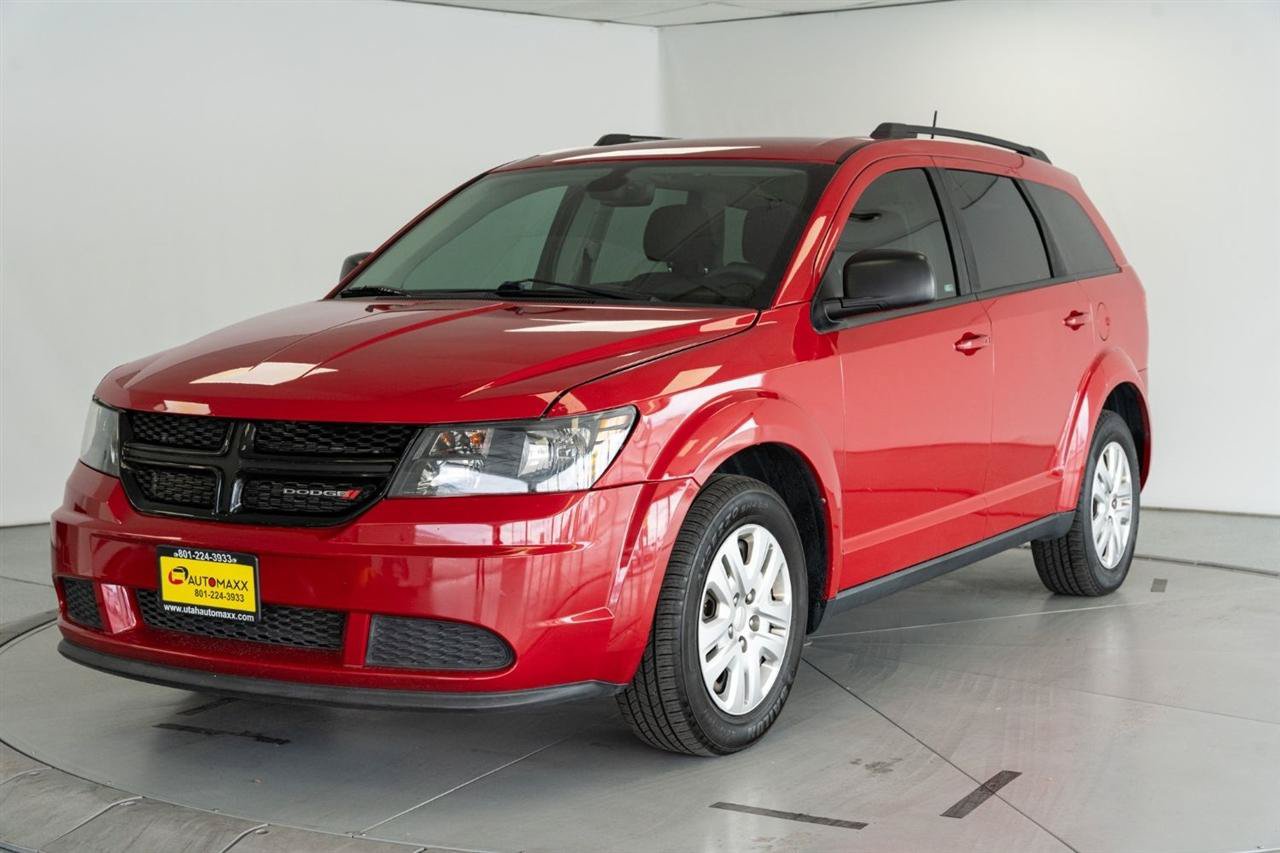 Used 2019 Dodge Journey SE FWD image 3
