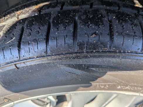 Used 2017 Toyota Camry SE image 10