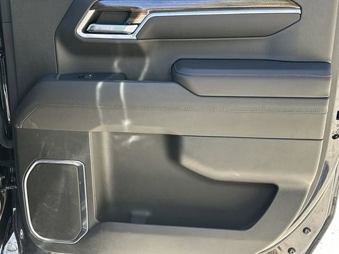 Used 2022 Chevrolet Silverado 1500 LT image 17