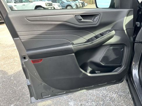 Used 2025 Ford Escape Active w/ Cold Weather Package image 9