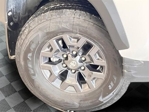 Used 2021 Toyota Tacoma SR5 image 26