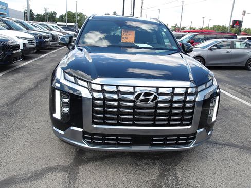 Certified 2023 Hyundai Palisade Calligraphy w/ Cargo Package AWD/4WD image 2