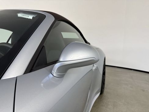 Certified 2017 Porsche 911 Carrera 4 AWD/4WD image 12