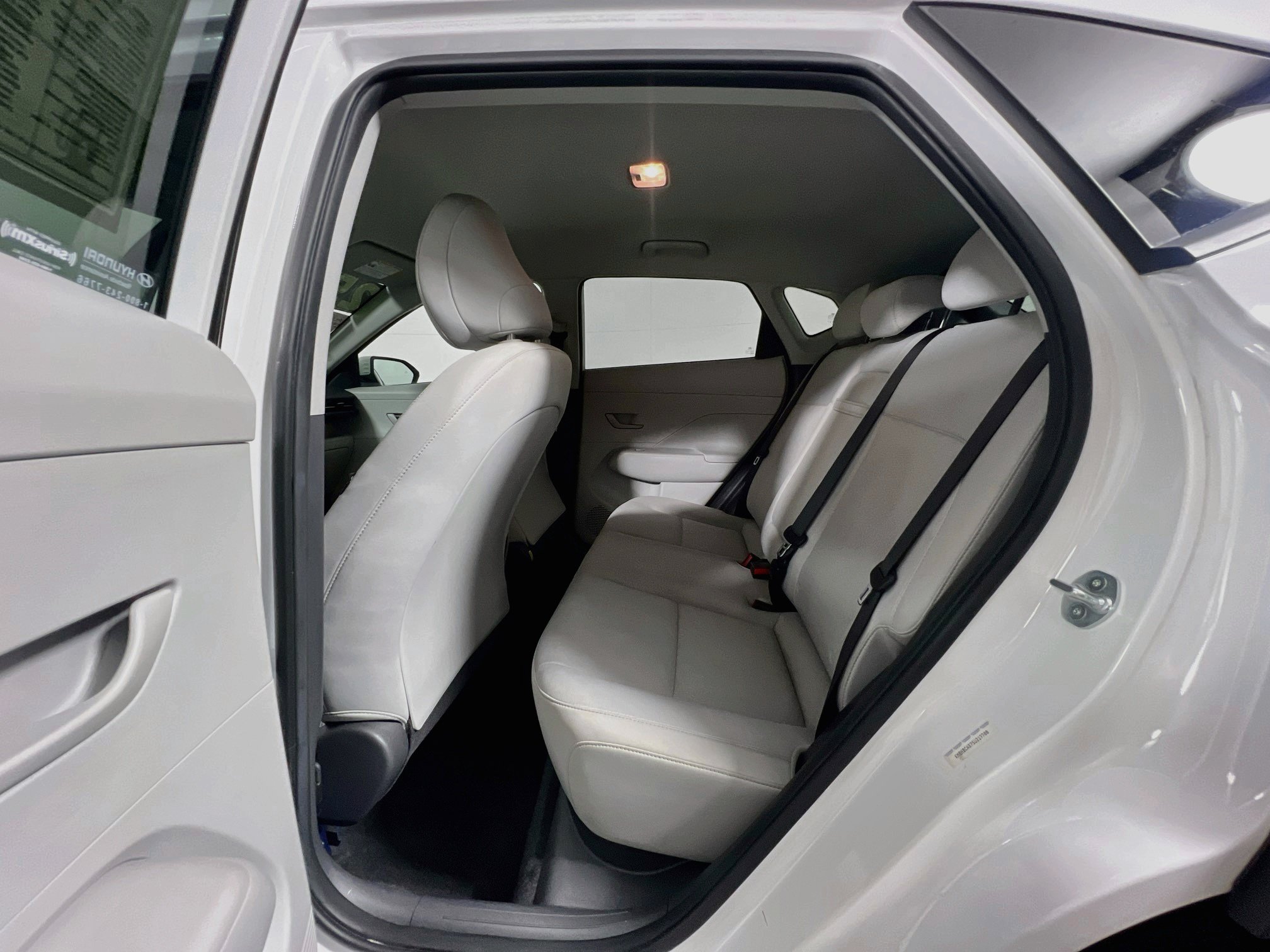 Used 2025 Hyundai Kona SEL AWD/4WD image 29