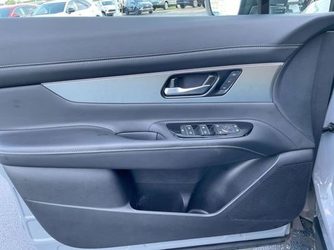 Used 2025 Nissan Murano SL w/ Cargo Package AWD/4WD image 10