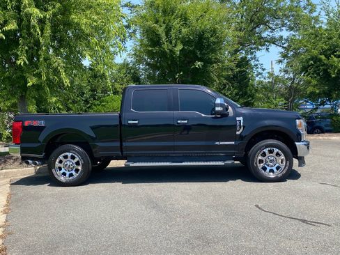 Certified 2020 Ford F250 Lariat w/ Lariat Ultimate Package AWD/4WD image 3