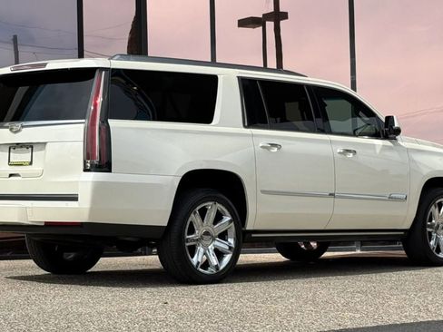 Used 2015 Cadillac Escalade ESV Premium AWD/4WD image 13