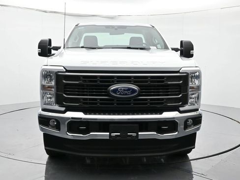 New 2026 Ford F250 XL w/ XL Chrome Package image 2
