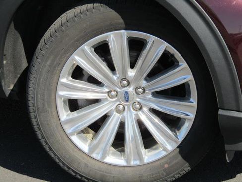 Certified 2023 Ford Explorer Limited w/ Limited Technology Package AWD/4WD image 9