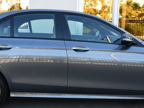 Used 2017 Mercedes-Benz E 43 AMG 4MATIC Sedan image 4