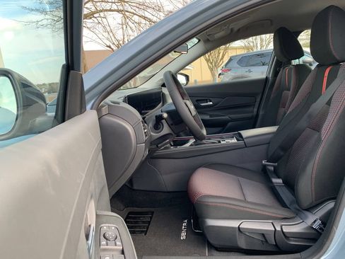 New 2026 Nissan Sentra SR FWD image 18