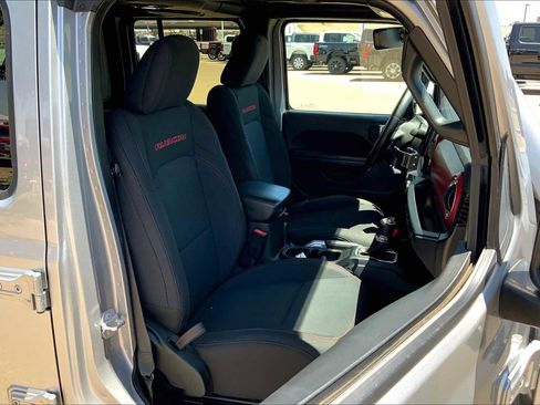 Used 2018 Jeep Wrangler Unlimited Rubicon image 8
