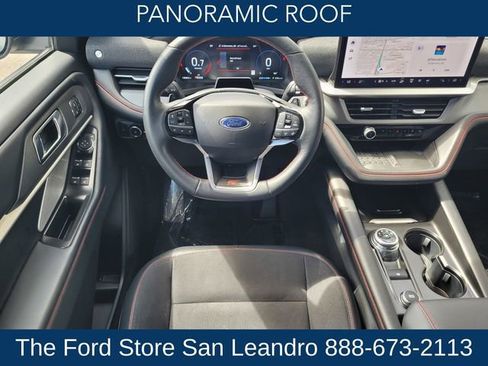 Used 2025 Ford Explorer ST image 17