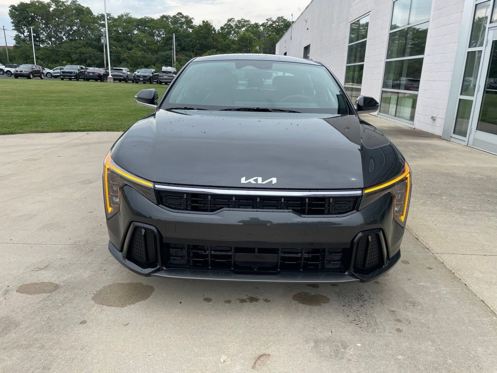 New 2026 Kia K4 GT-Line Turbo w/ GT-Line Premium Package FWD image 3