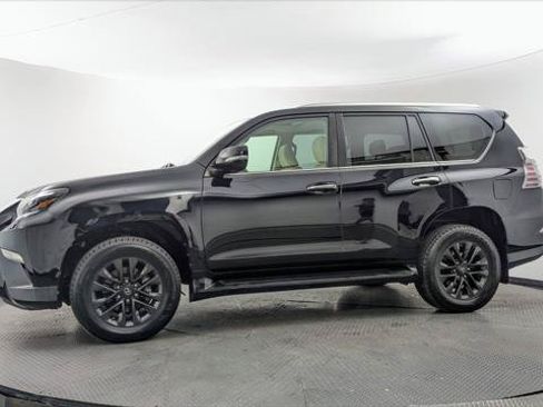 Used 2020 Lexus GX 460 Premium w/ Premium Package AWD/4WD image 3