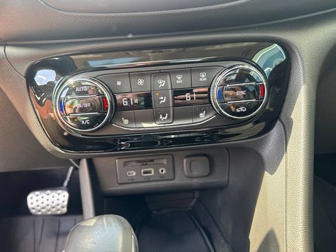 Used 2021 Buick Encore GX Select w/ Advanced Technology Package FWD image 14