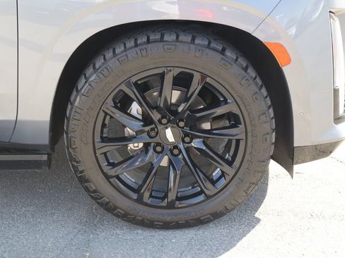 Used 2021 Cadillac Escalade Sport w/ Driver Assist Tech Package AWD/4WD image 10