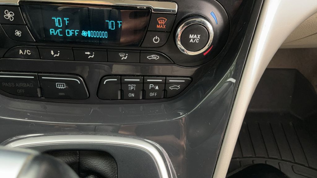 Used 2013 Ford Escape SEL AWD/4WD image 38