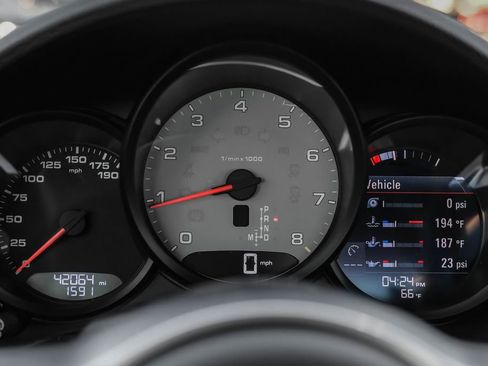 Used 2018 Porsche 718 Cayman S image 14