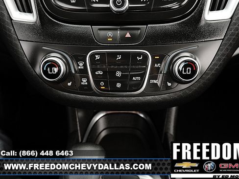 Certified 2025 Chevrolet Malibu LT FWD image 17