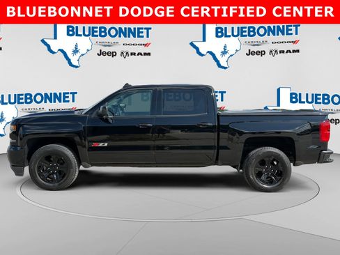 Used 2018 Chevrolet Silverado 1500 LTZ Z71 w/ LTZ Plus Package AWD/4WD image 8