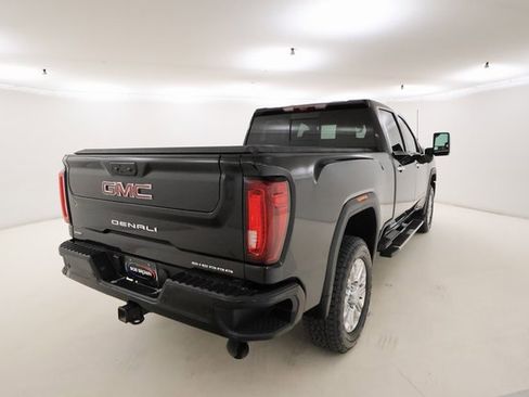Used 2023 GMC Sierra 2500 Denali w/ Denali Ultimate Package image 3